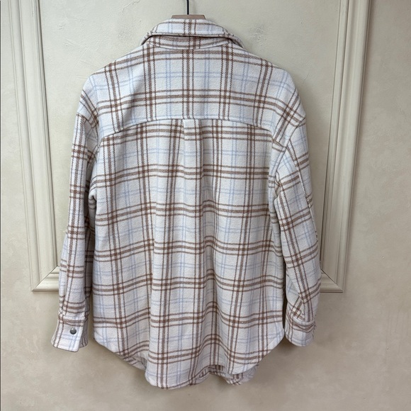 Fornia Snap Front Plaid Shacket Jacket size Medium - Picture 3 of 3